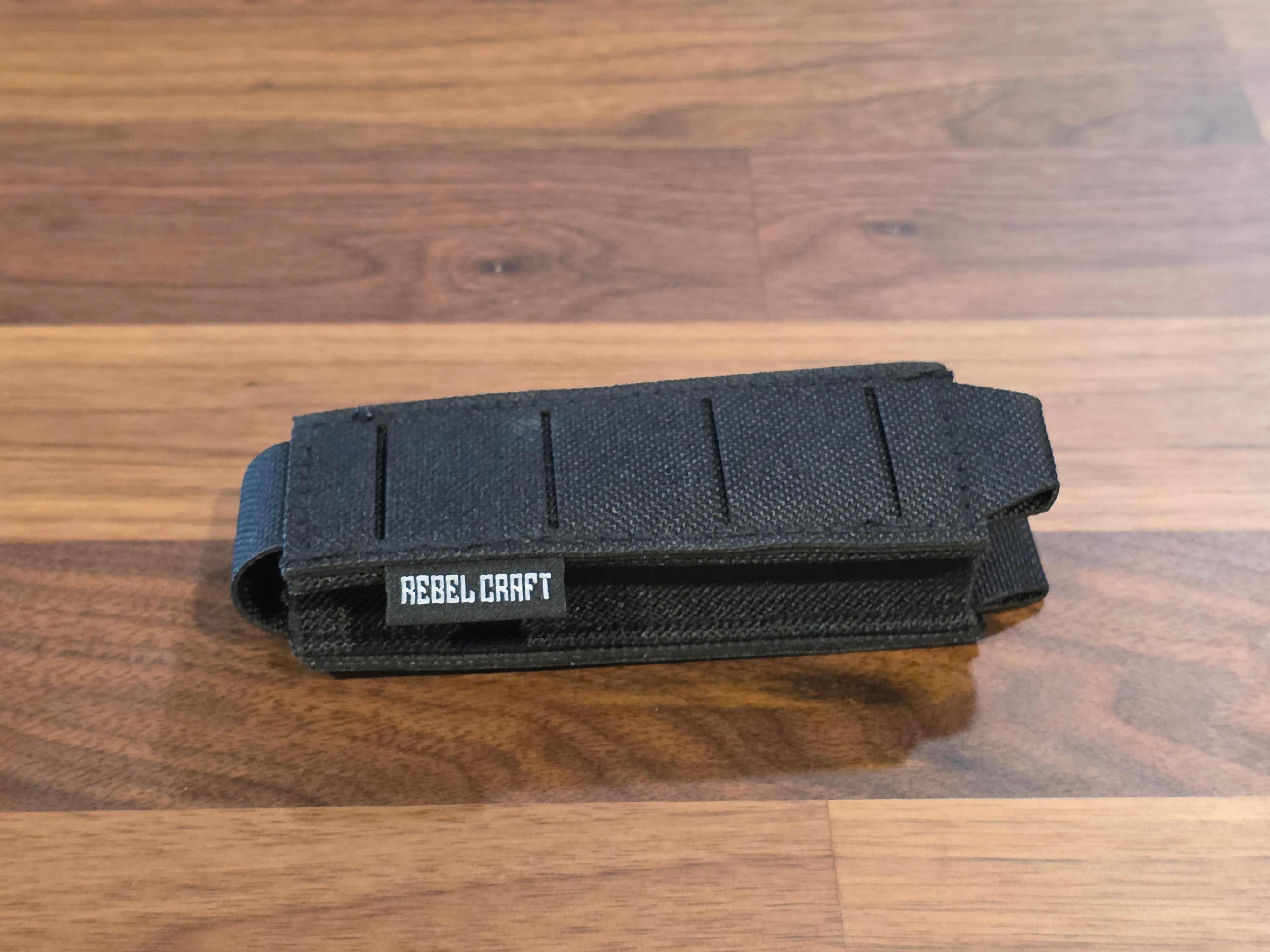 Hook-Backed Single Mag Holder